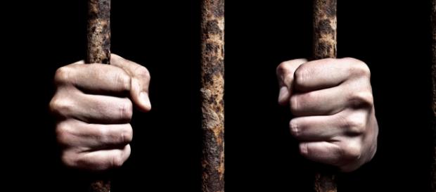 Tinerilor din Vaslui li se promite sex surpriză Tinerilor din Vaslui li se promite sex surpriză