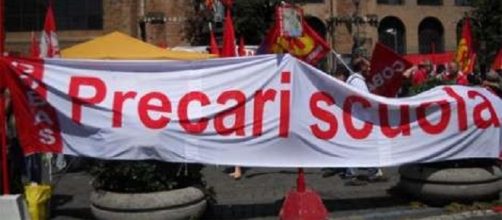 Assunzioni scuola: precari, guerra contro il Miur