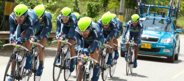 El Movistar Team en una contrarreloj El Movistar Team en una contrarreloj