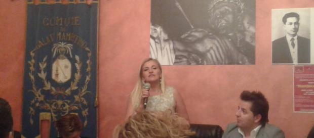 Il coinvolgente intervento di Sonia Alfano Il coinvolgente intervento di Sonia Alfano