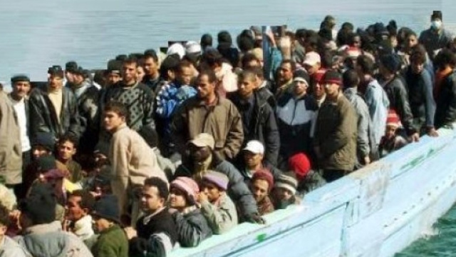 Profughi provenienti dal Nord Africa verso Italia