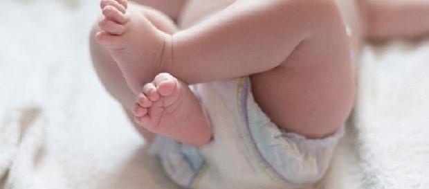 În pampers au fost găsite bucăți de lame În pampers au fost găsite bucăți de lame