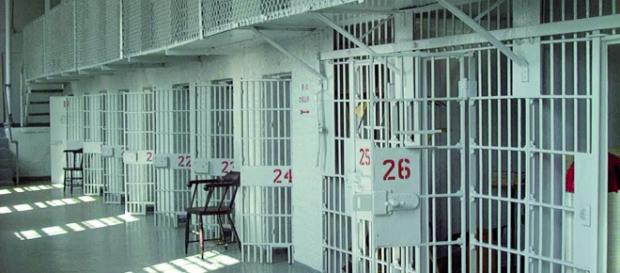Un'immagine delle celle di un penitenziario Un'immagine delle celle di un penitenziario