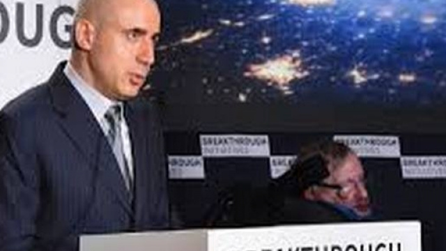 Milner e Stephen Hawking presentano Breakthrough.