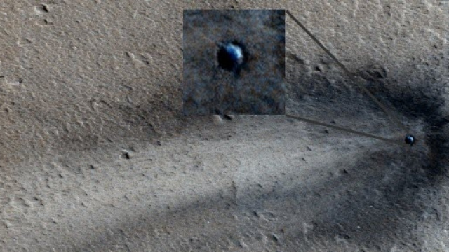 Oggetto precipitato nella pianura Elysium di Marte