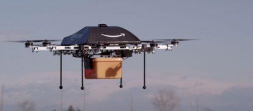 Amazon Prime Air: i droni in volo per spedizioni