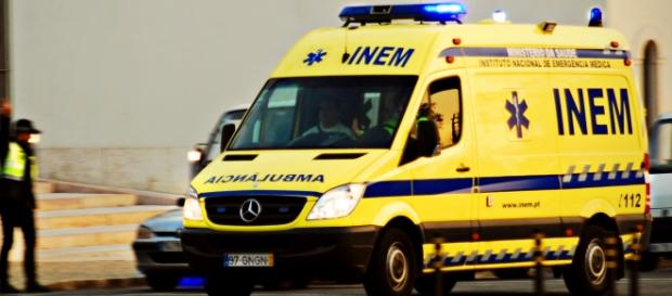 O INEM esteve no local do incêndio. O INEM esteve no local do incêndio.