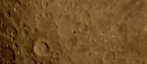 Oggetto non identificato sulla Luna