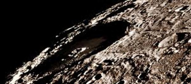 Oras extraterestru descoperit pe Luna? Oras extraterestru descoperit pe Luna?