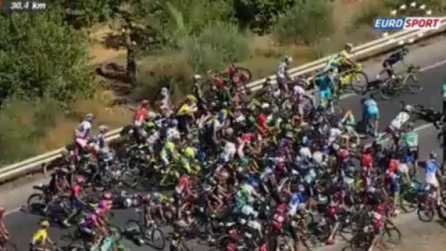 La caduta in cui &egrave; rimasto coinvolto anche Nibali