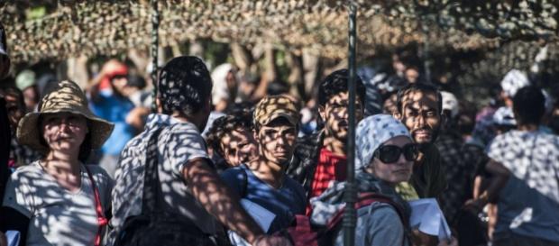 Emergenza rifugiati nei centri d'accoglienza Serbi Emergenza rifugiati nei centri d'accoglienza Serbi