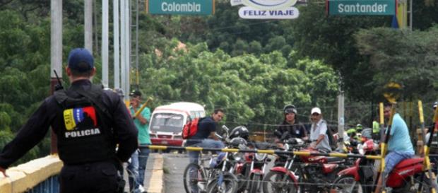 Paso fronterizo entre ambos países sigue cerrado Paso fronterizo entre ambos países sigue cerrado