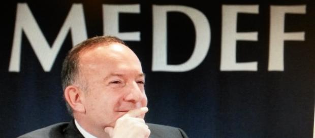 Gattaz hilare face au gouvernement socialiste Gattaz hilare face au gouvernement socialiste