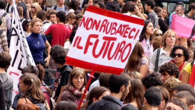 Manifestazione giovanile Fonte: ilmanifesto.info