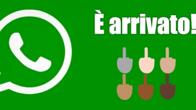WhatsApp: update ufficiale con il dito medio