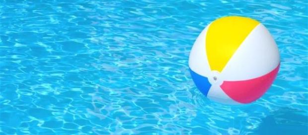 Acidente em piscina vitima bebé Acidente em piscina vitima bebé
