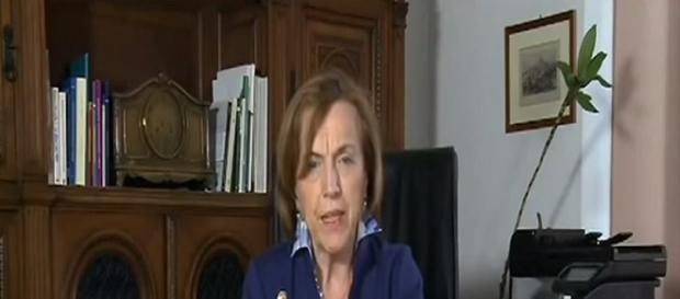 Elsa Fornero risponde ad una lavoratrice precoce Elsa Fornero risponde ad una lavoratrice precoce