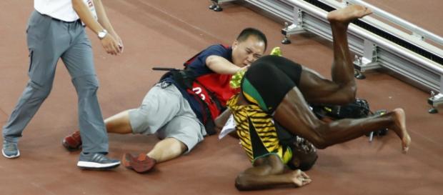 Momento en el Usain Bolt fue atropellado Momento en el Usain Bolt fue atropellado