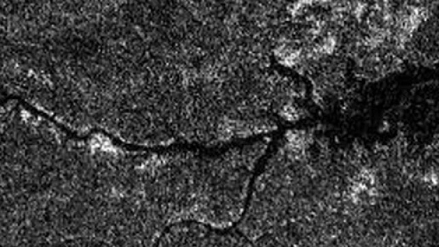 Immagine della superficie di Titano