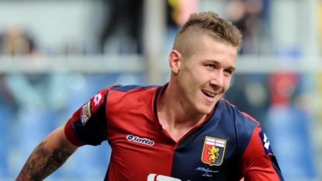 Kucka, centrocampista del Genoa