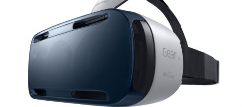 Gear VR, primo visore per RV di Samsung.