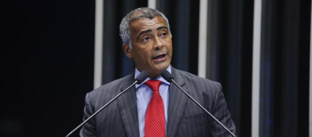 O senador Romário, autor do Projeto de Lei 64/2015 O senador Romário, autor do Projeto de Lei 64/2015