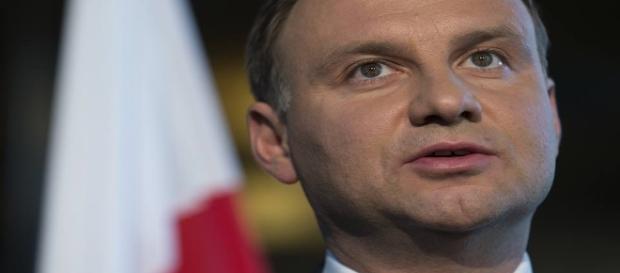Prezydent A. Duda lekceważy Konstytucję RP? Prezydent A. Duda lekceważy Konstytucję RP?