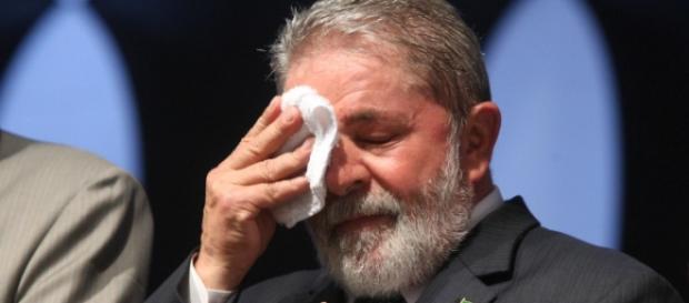 Reportagem mostra que Lula foi lobista em Cuba Reportagem mostra que Lula foi lobista em Cuba
