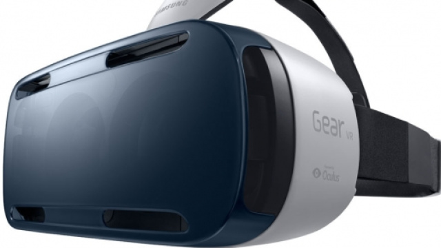Gear VR, primo visore per RV di Samsung.