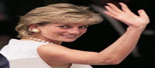 Lady Diana, la discutibile frase di Elisabetta