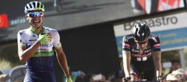 Chaves outsprints Dumoullin to take Stage 2 Chaves outsprints Dumoullin to take Stage 2