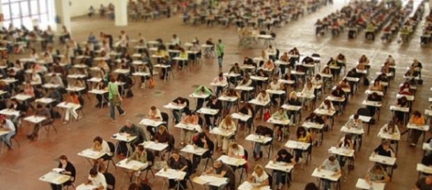 Concorso scuola 2015-2016: bando e contraddizioni Concorso scuola 2015-2016: bando e contraddizioni