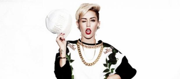 Stellt sich im Tumblr Q&A Fan-Fragen: Miley Cyrus Stellt sich im Tumblr Q&A Fan-Fragen: Miley Cyrus