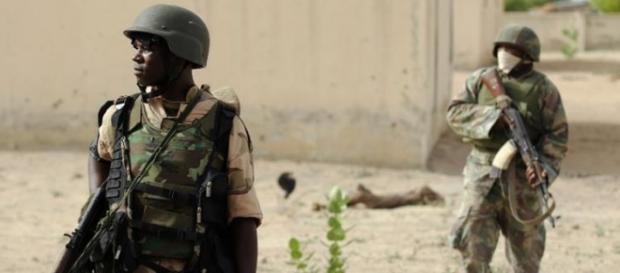 Des soldats nigériens, au Nord de l'Etat de Borno Des soldats nigériens, au Nord de l'Etat de Borno