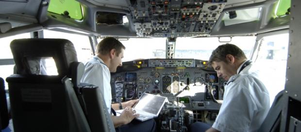 La sicurezza nei voli aumenterà con due piloti La sicurezza nei voli aumenterà con due piloti