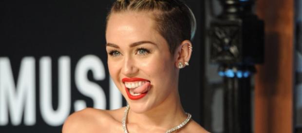 A cantora Miley Cyrus no VMA de 2013 A cantora Miley Cyrus no VMA de 2013