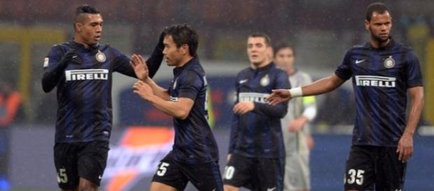 Nagatomo é alternativa ao desejado Siqueira Nagatomo é alternativa ao desejado Siqueira