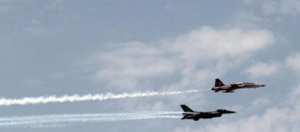 L'aviation turque frappe l'EI en Syrie L'aviation turque frappe l'EI en Syrie