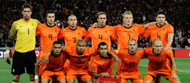 A Holanda distancia-se do Euro 2016 A Holanda distancia-se do Euro 2016