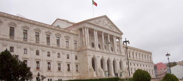 OAR oculta milhares de euros e não cumpre a lei OAR oculta milhares de euros e não cumpre a lei