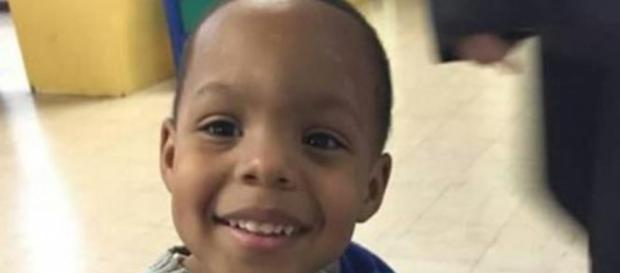 Elijah Walker morto a tiro nos Estados Unidos Elijah Walker morto a tiro nos Estados Unidos