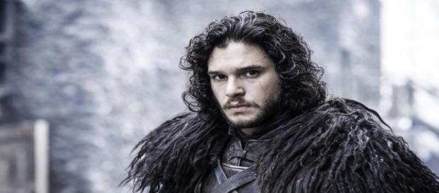 Kit Harington caracterizado como Jon Nieve Kit Harington caracterizado como Jon Nieve