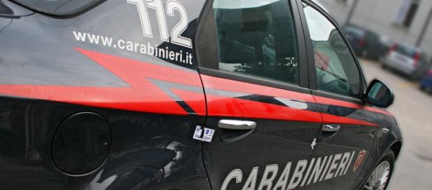 Una volante dei carabinieri in sosta Una volante dei carabinieri in sosta