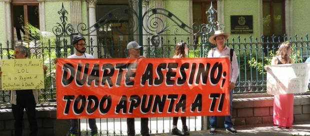 Manifestantes acusan a Duarte por multihomicidio Manifestantes acusan a Duarte por multihomicidio