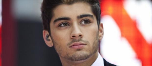 Zayn Malik tem problemas de alcoolismo e drogas. Zayn Malik tem problemas de alcoolismo e drogas.
