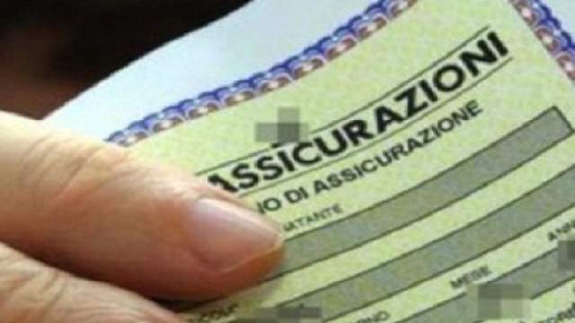 Risparmia con le assicurazioni auto in banca