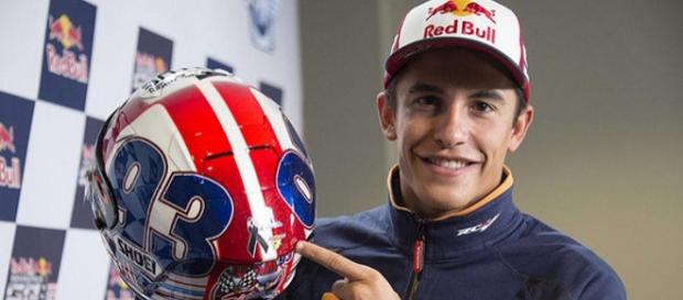 Marc Márquez muestra el casco que usará en Indy Marc Márquez muestra el casco que usará en Indy