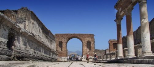 Uno scorcio dell'antico foro di Pompei.