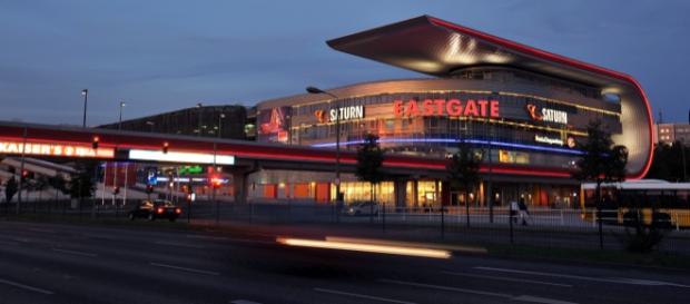 Futuristischer Shoppingtempel: Eastgate Berlin Futuristischer Shoppingtempel: Eastgate Berlin