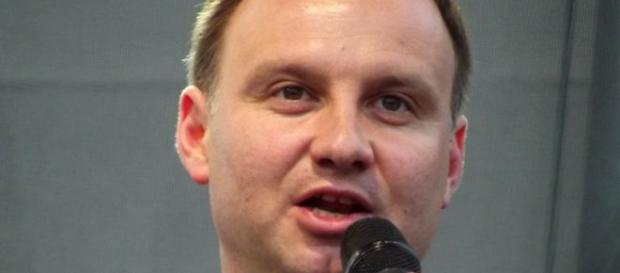 Prezydent kontynuuje kampanię wyborczą PiS-u? Prezydent kontynuuje kampanię wyborczą PiS-u?